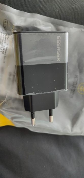 Быстрая Gan 33W зарядка USB C + A минимальная пульсация