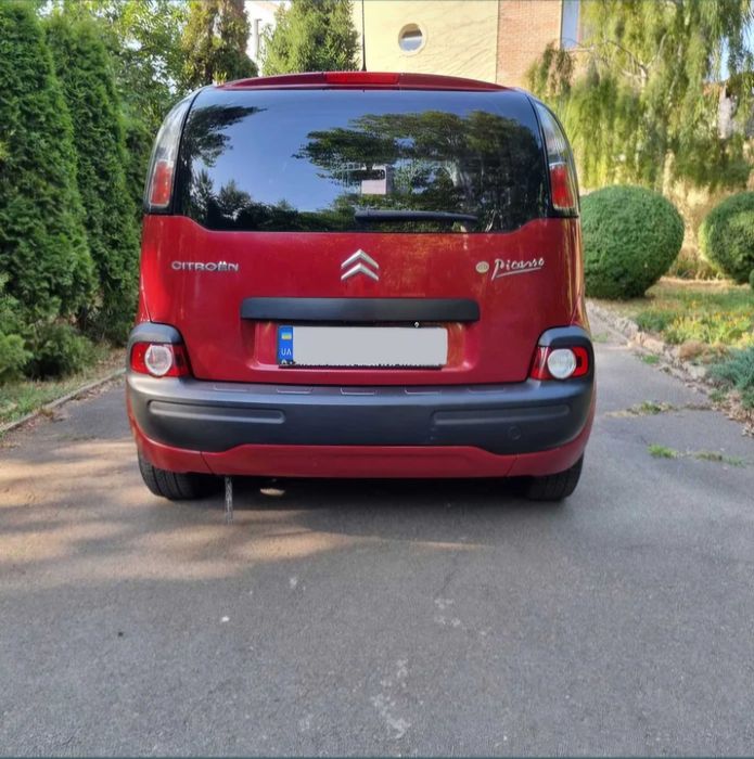 Citroen C3 Picasso 2011 рік (1,4)