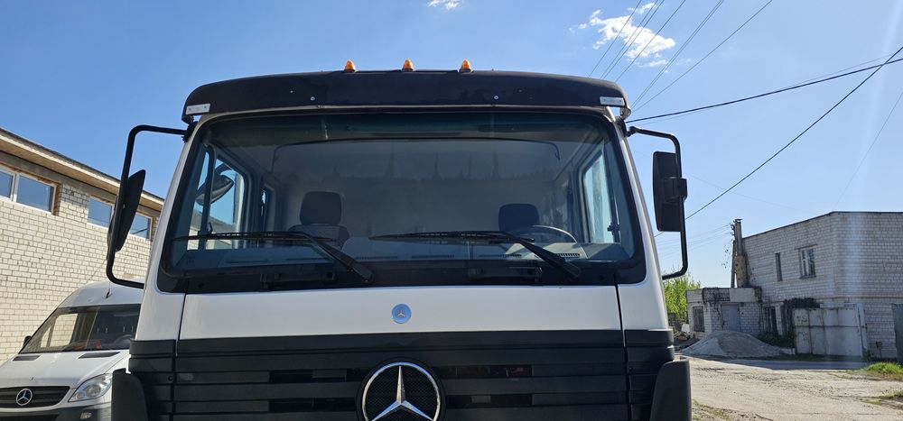 Молоковоз водовоз Mercedes-Benz 1834 LS
