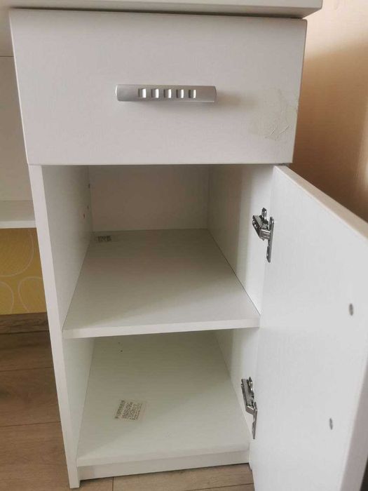 Стіл письмовий білий