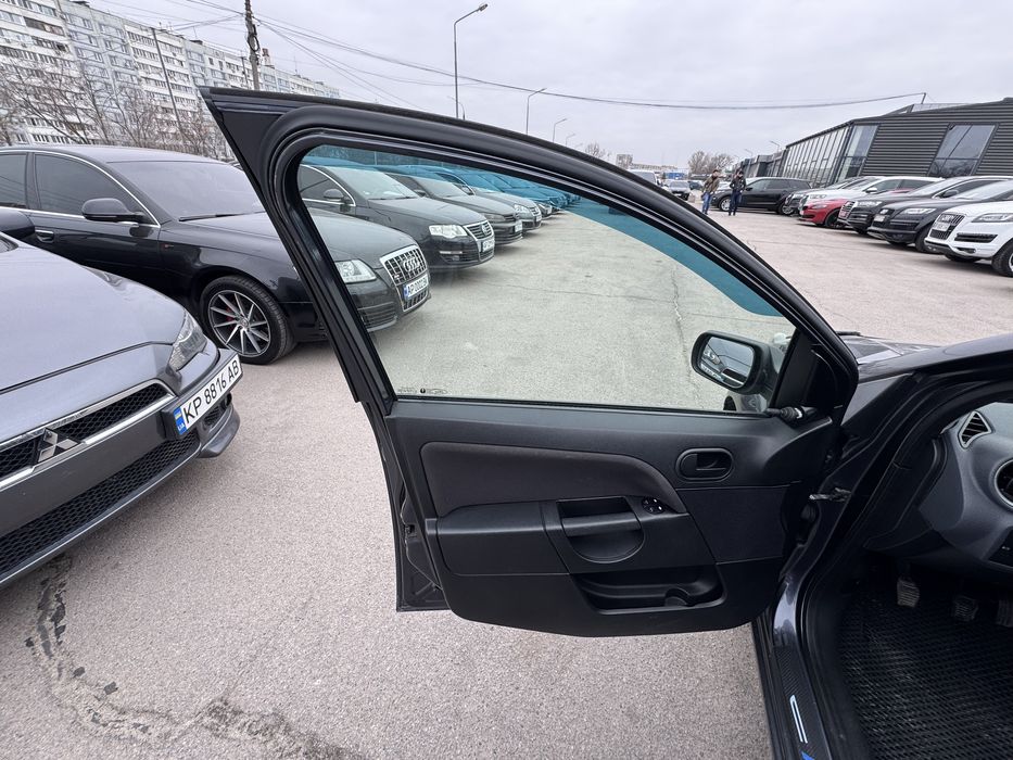 Продам Ford Fiesta