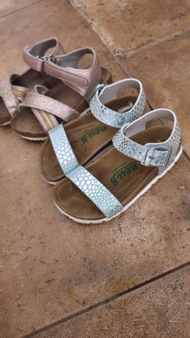 Skórzane sandałki dla dziewczynki klapki buciki zestaw sandałów sandał