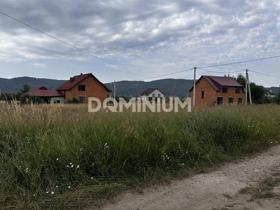 Продається земельна ділянка с.Нанково