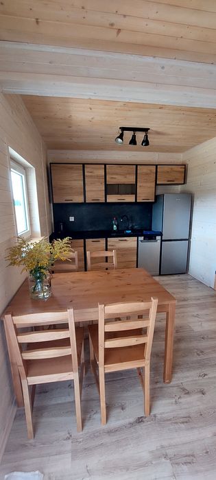 Komfortowy Domek 1 nad jeziorem Dadaj przy plaży z prywatnym pomostem