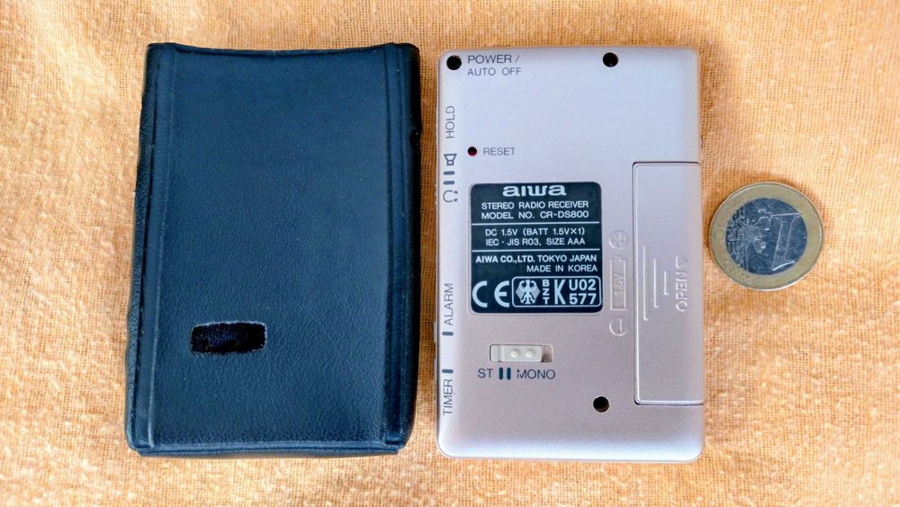 Mini Radio Bolso Raro Colecao Aiwa CR-DS800 FM/AM