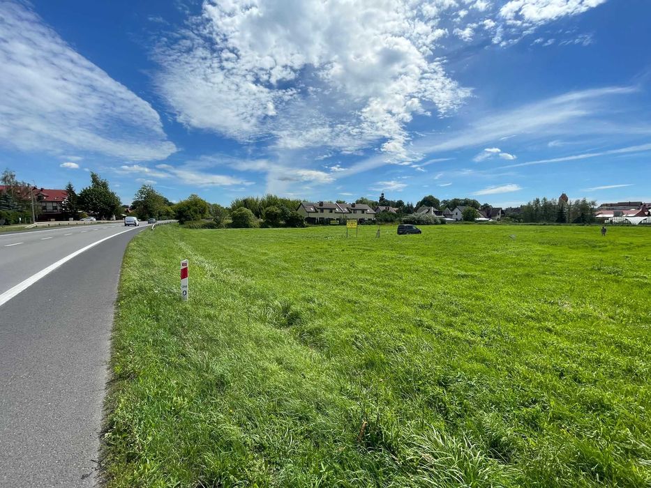 Działka usługowa pod zabudowę wielkopowierzchniową 5756 m2.