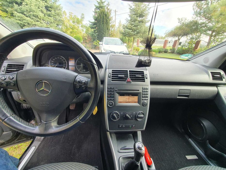 Mercedes A 180 115KM  2011 klimatyzacja partroniki grzane fotele