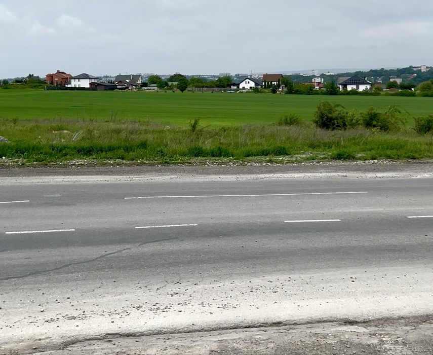 Земля під бізнес біля траси