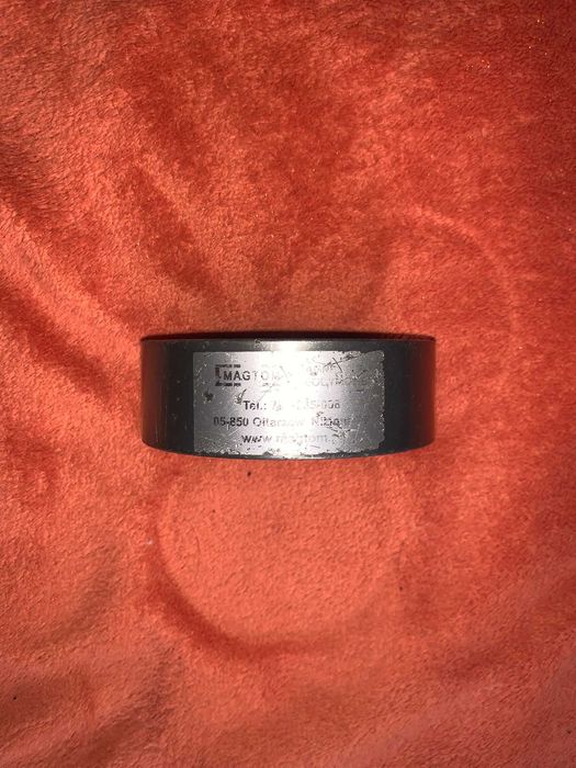 Magnes Neodymowy UM F400x2 F105x35 + lina fi 8mm 25m + dwie pary renkawic