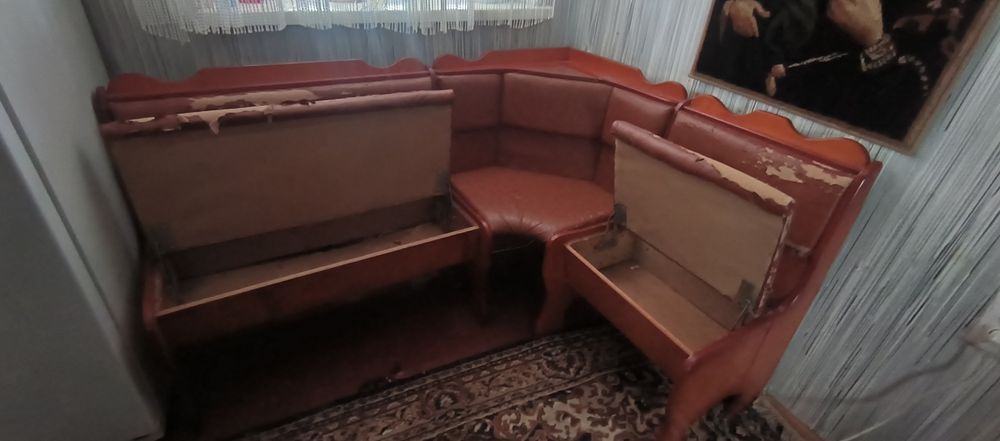 Стіл кухонний розкладний