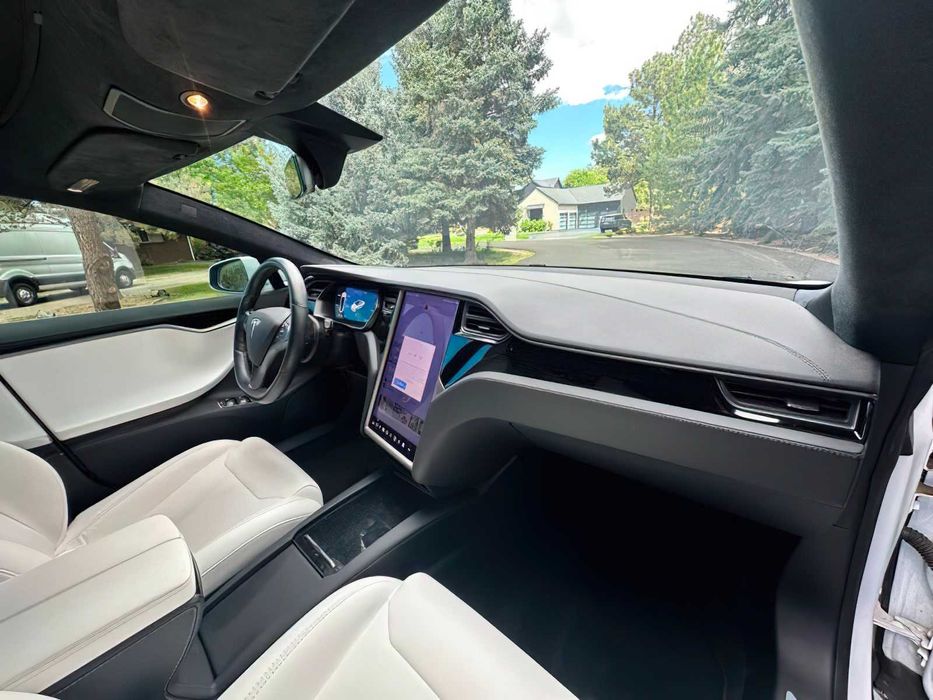 Tesla Model S 100D      2019
