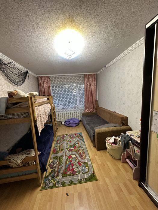 Продається 2 кімнатна квартира.