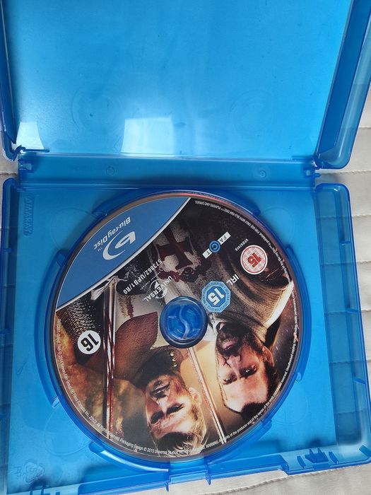 Outcast Blu-Ray tylko do jutra