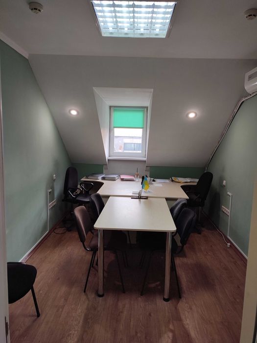 здам в оренду офіс з меблями у ТЦ ВУЛИК