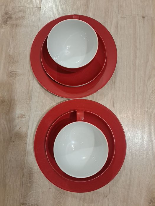 Kubek 2 sztuki z talerzykiem deserowym