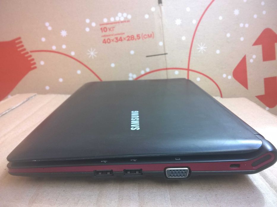 Продам нетбук Samsung N145 Plus