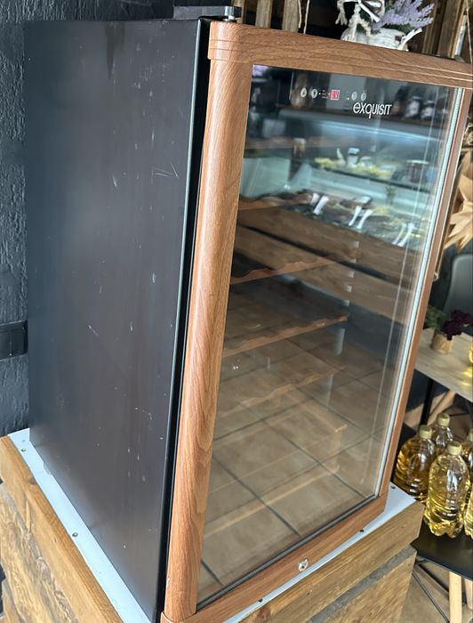 Винна шафа Exquisit