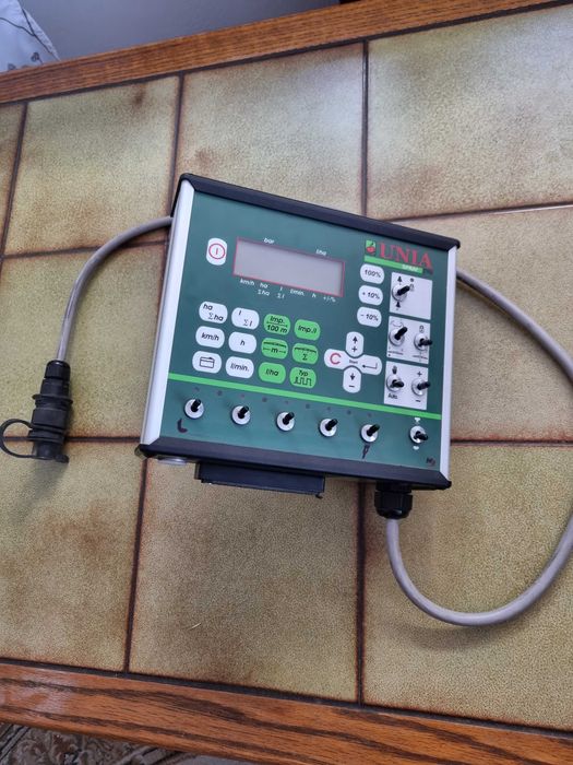 Opryskiwacz UNIA Pilmet 1015 LUX