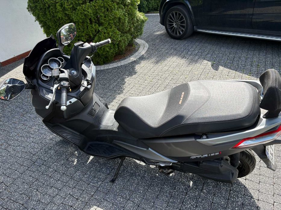 Syndyk sprzeda - skuter SYM GTS 125i
