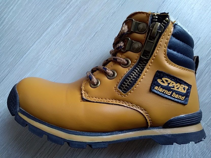 BADOXX jak NOWE! ciepłe ZIMOWE Traperki, Kozaczki rozmiar: 29 (19cm)