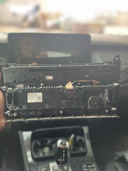 BMW F10 2011 год блок управления климат контролем и аудио системой