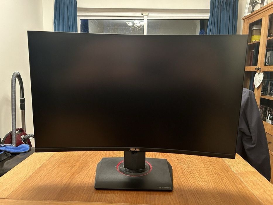 Monitor curvo de 27" Asus TUF Gaming VG27WQ