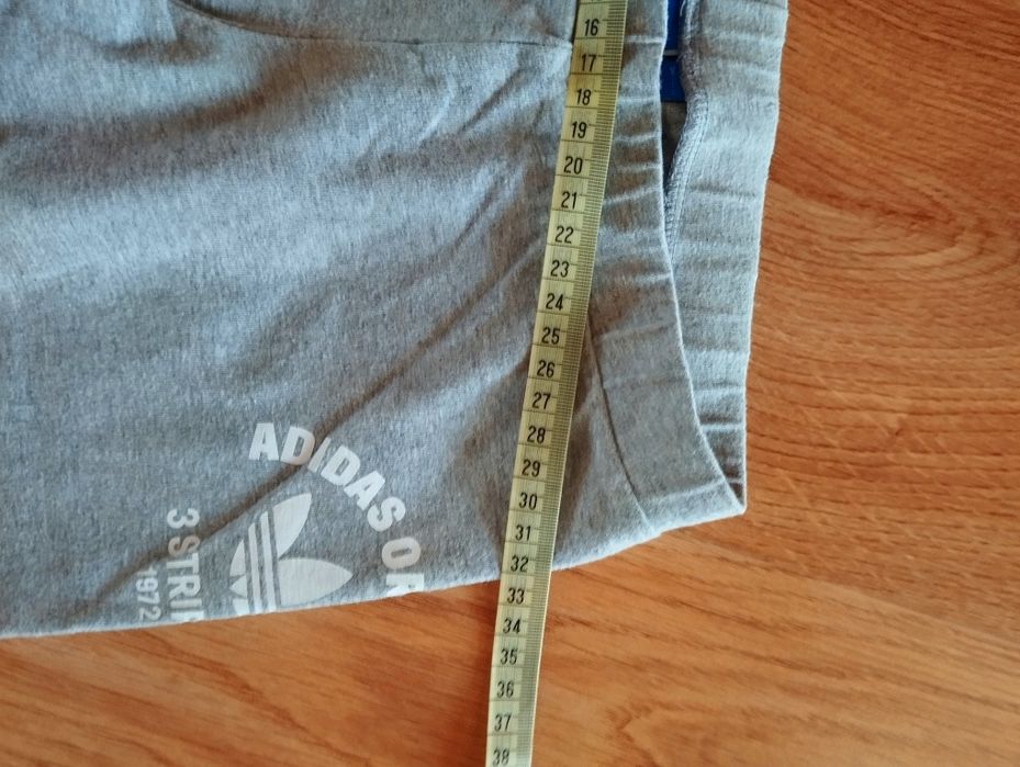 Szare sportowe leginsy damskie xs adidas