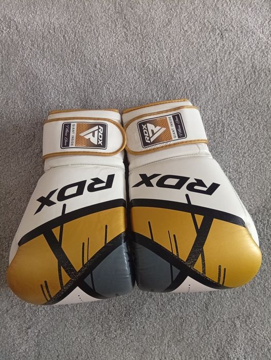 Sprzedam rękawice bokserskie RDX GIANT  INSIDE