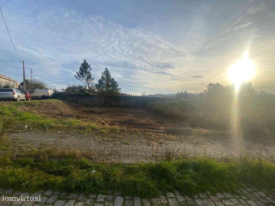 Terreno urbano de 244,2m² com bom acesso e localização privilegiada