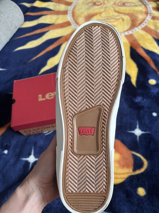 Кросівки Levis нові