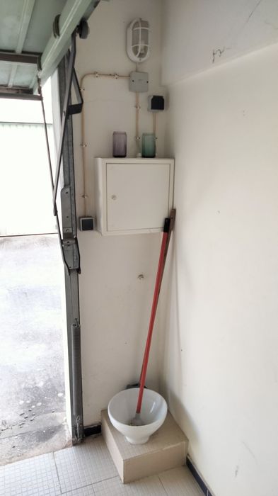 VENDO Garagem Box p 1 carro em condomínio protegido