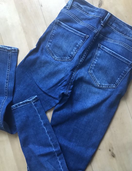 Spodnie jensowe damskie rozm. S/36  RESERVED