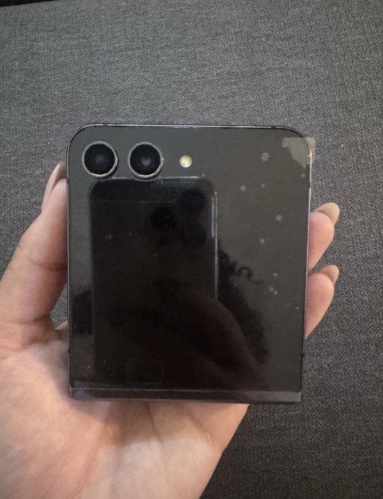 Galaxy Z flip 5 de 512 gigas