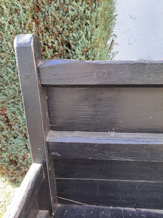 Escano antigo de castanho