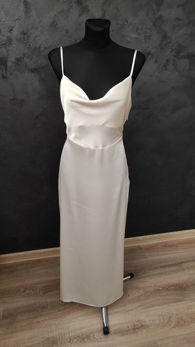 Beżowa sukienka na ramiączkach Villa XS