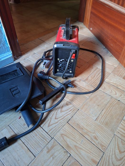 Vendo Husqvarna 394xp e maquina de soldar