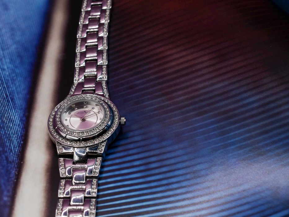 Relógio feminino Senso di Donna, nunca usado.