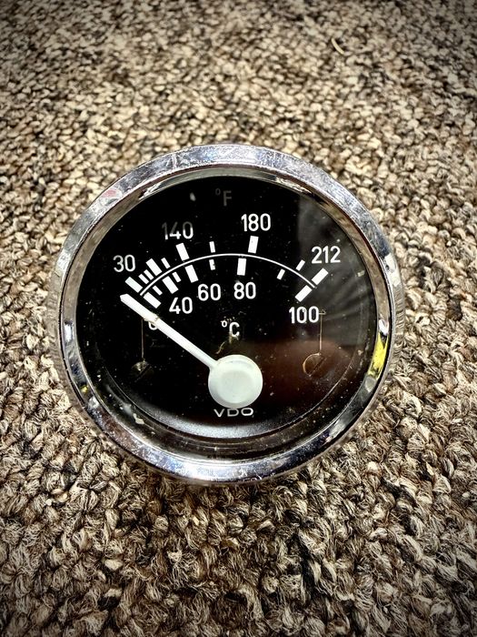 Wskaźnik VDO do youngtimera.