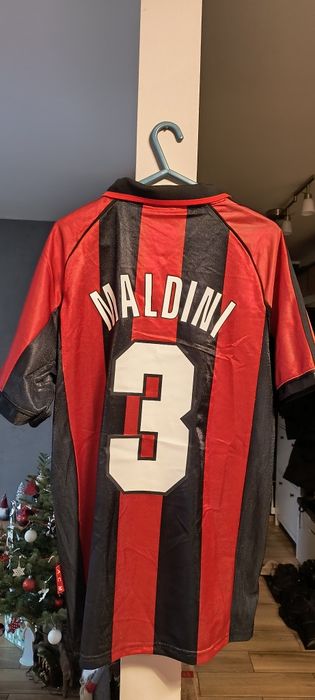 Sprzedam nową koszulkę AC Milan