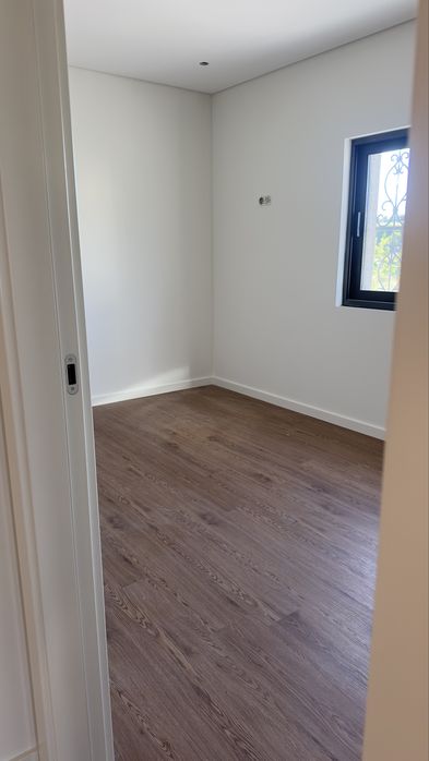 Apartamento r/c T2 novo