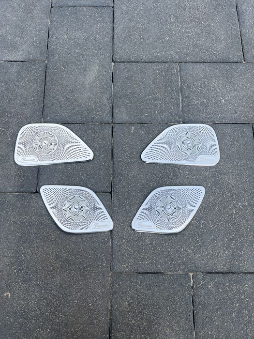 Накладки на динамики сетки карт дверей mercedes GLS GLE 3M