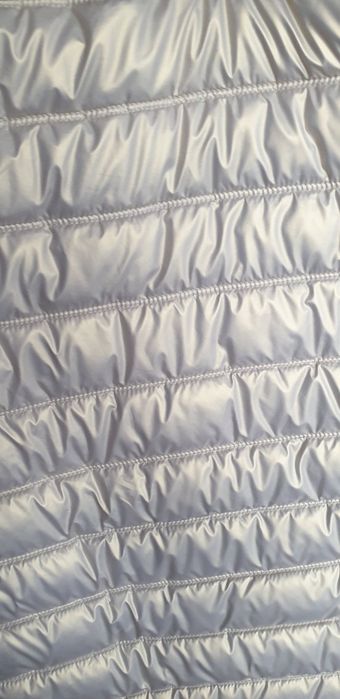 Złota kamizelka taliowana, polyskująca. Hit