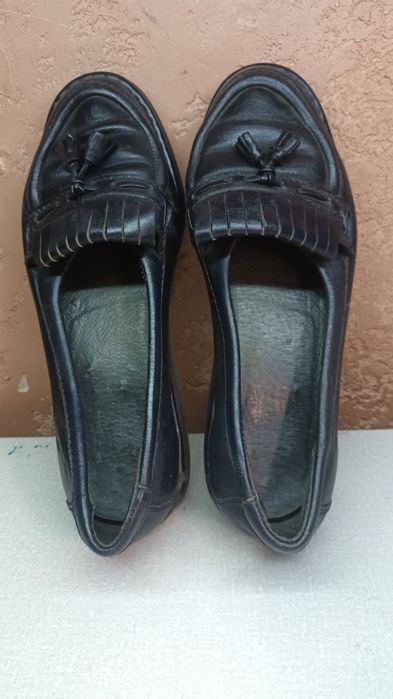 Продам лоферы 38р.кожанные,150гр.