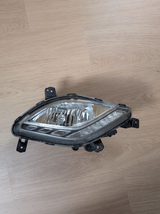 Kia Venga lift 2014- halogen + światło jazdy dziennej LED DRL prawe