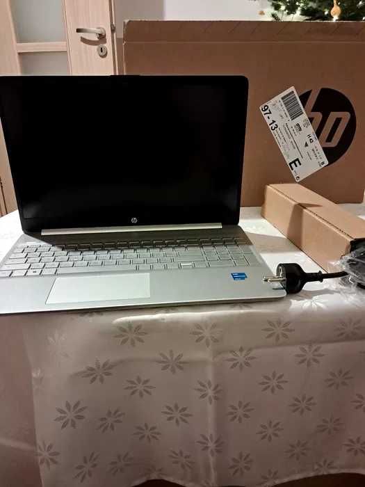 Laptop HP 15s-fg2226ng
