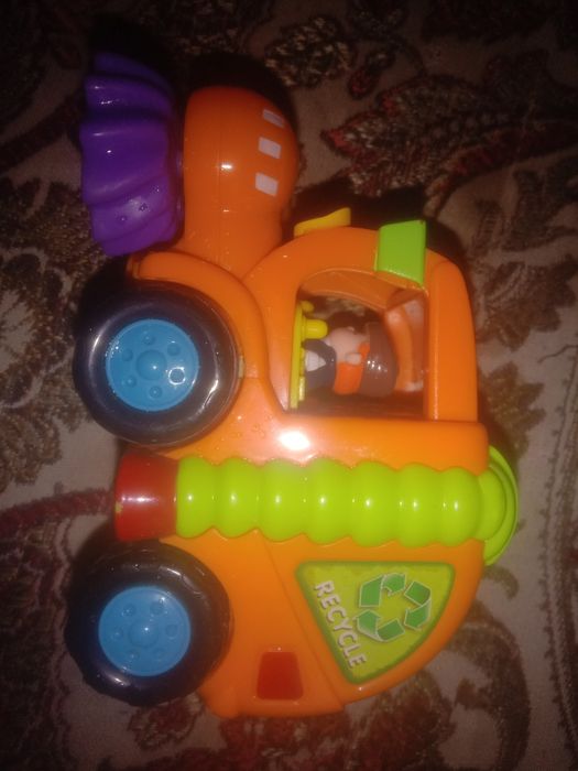 Машинка інерційна