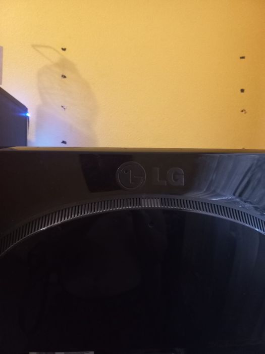 Монітор LG Flatron W2453SQ-PF