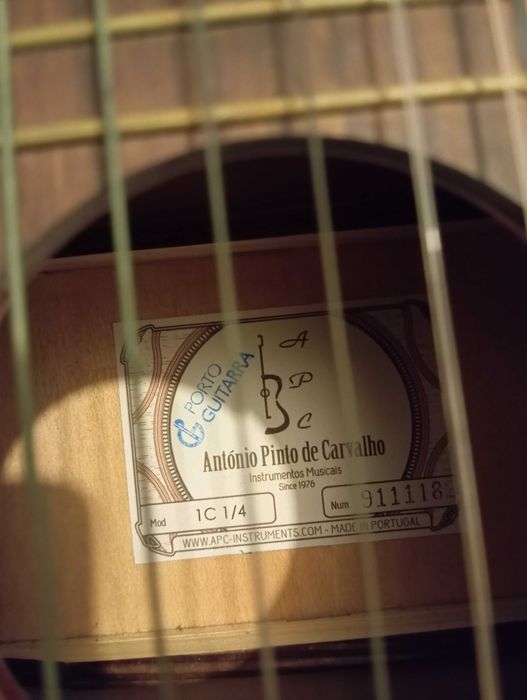 Guitarra clássica 1/4 - António Pinto de Carvalho