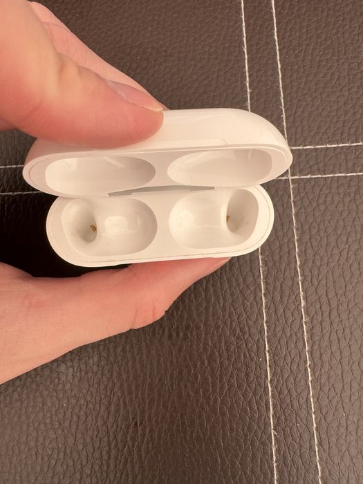 Кейс Apple AirPods Pro