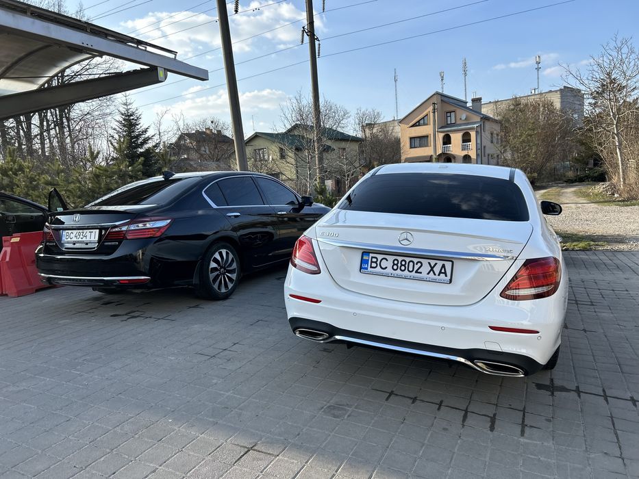 Mercedes E300 W213 4matic 2017 ідеал